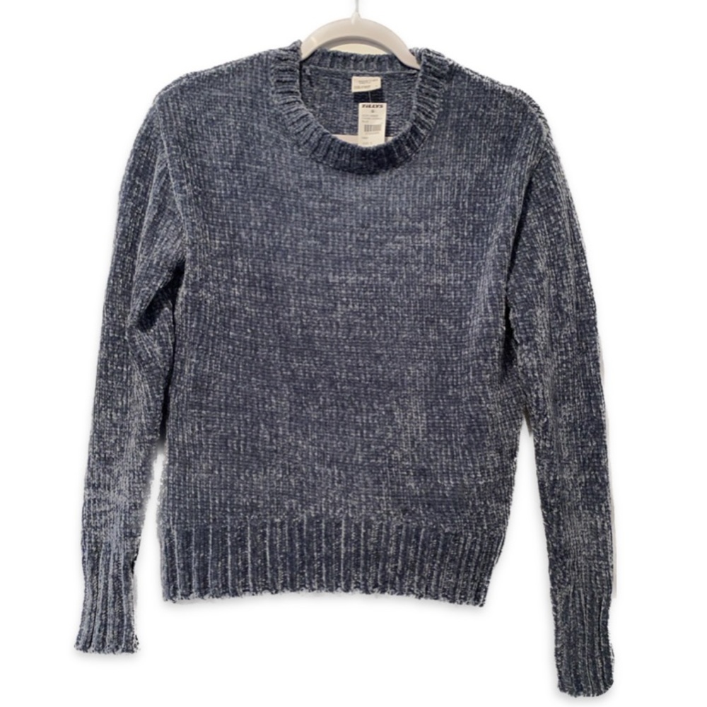 Blue cropped sweater